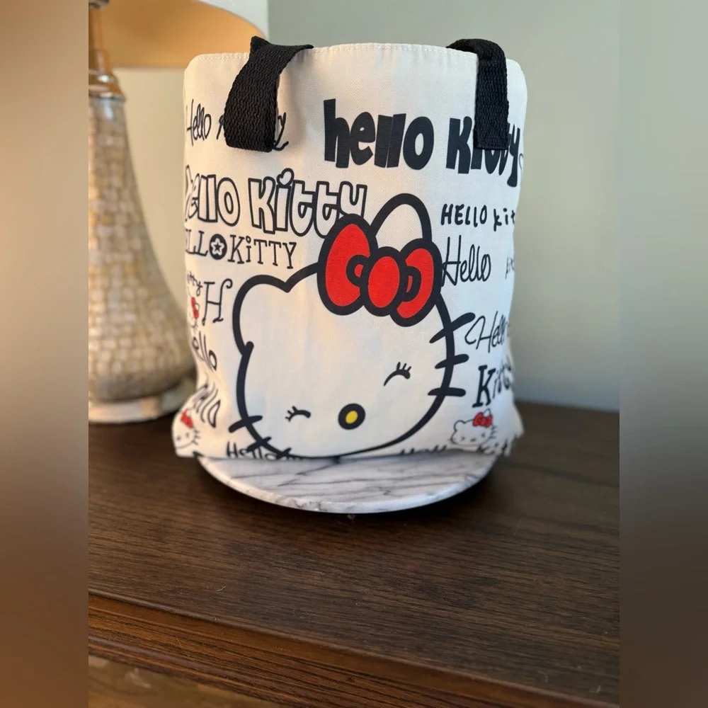 Hello Kitty Big Head Canvas Tote Bag, New - Picture 6 of 9